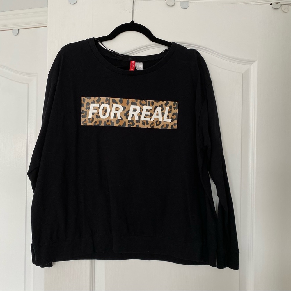 COMFY SWEATSHIRT